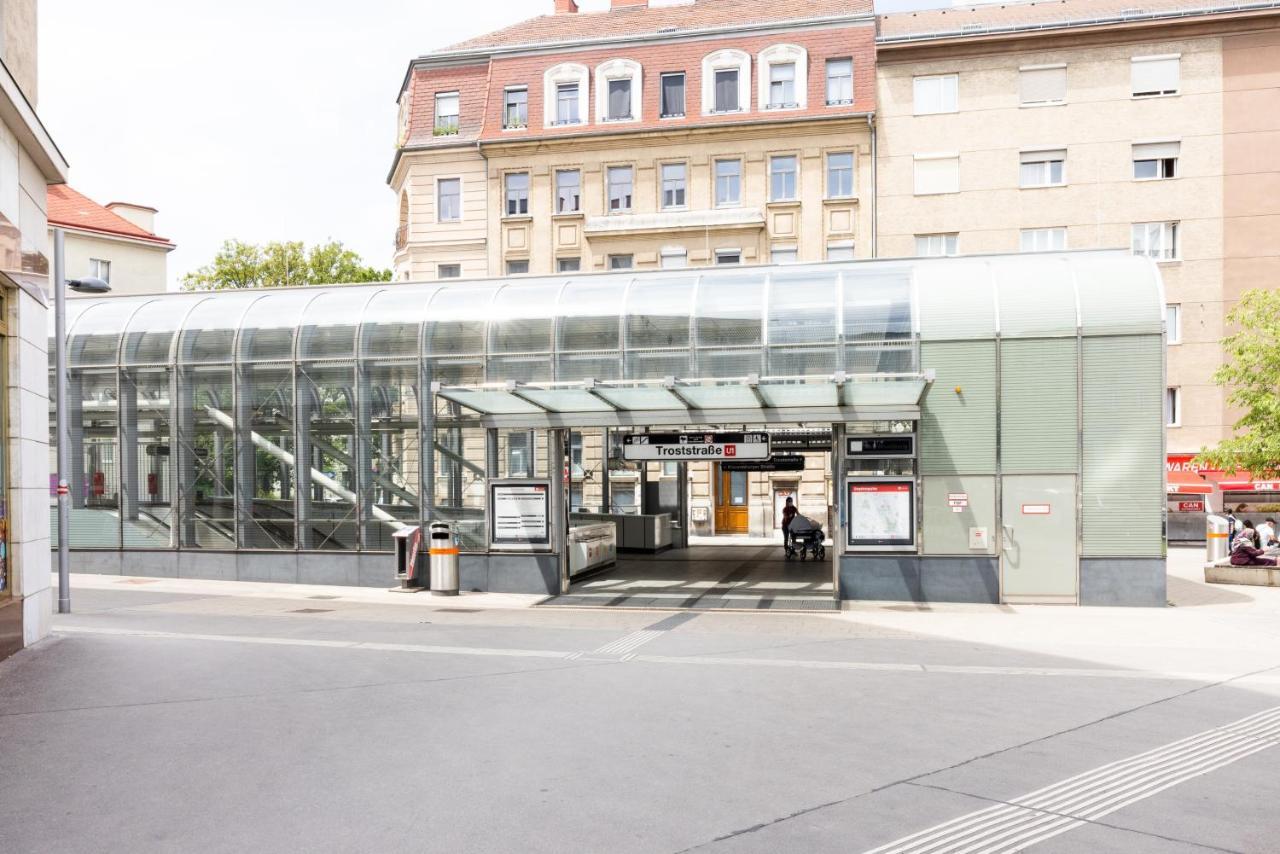 Yeshello Central Station Studio ウィーン エクステリア 写真